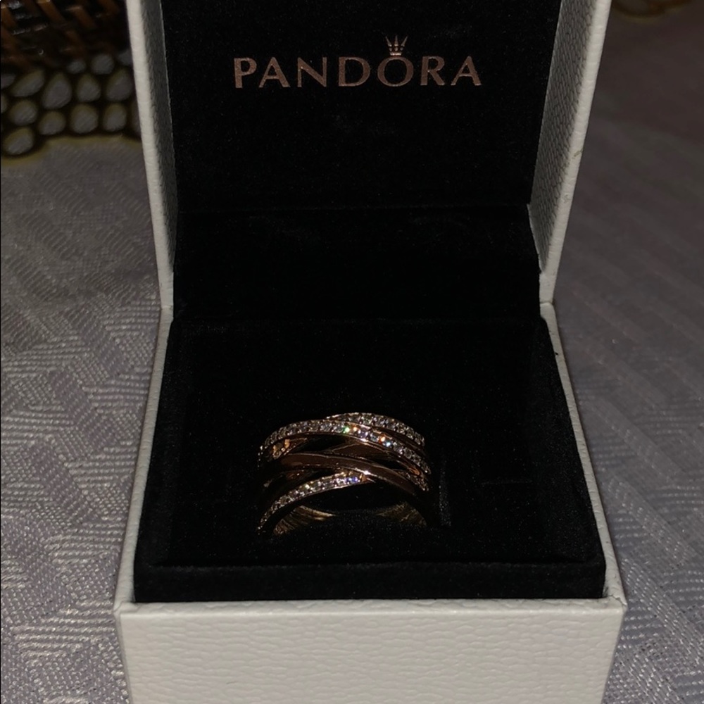 Pandora Ring